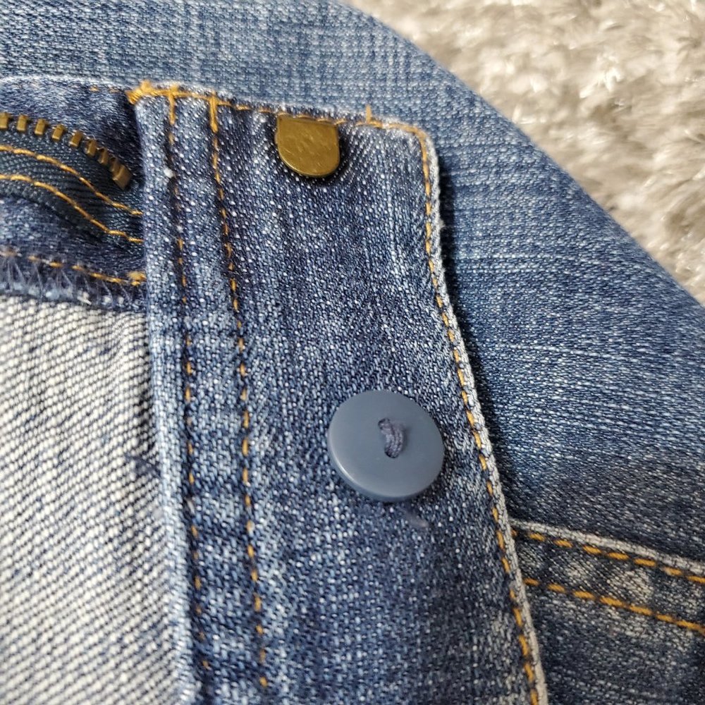 Ann Taylor Denim Mini - Picture 4 of 8